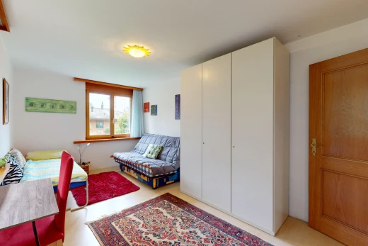 zimmer / schlafzimmer mit natürliches licht