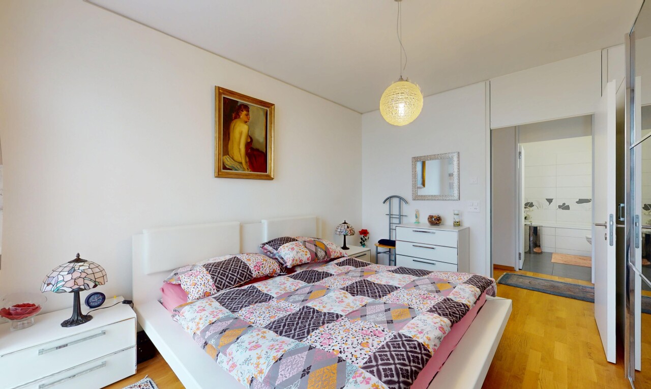chambre avec sol en finition bois et cloison sèche