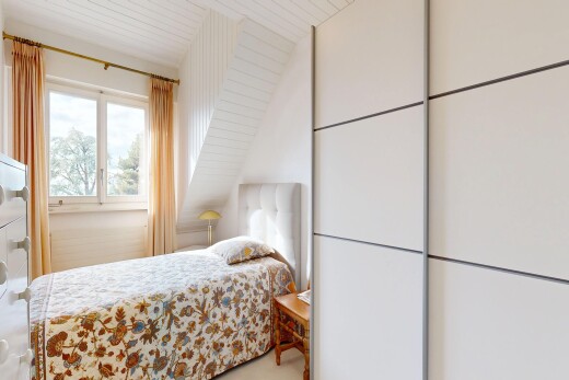 chambre avec inside property, lumière naturelle, et natural light