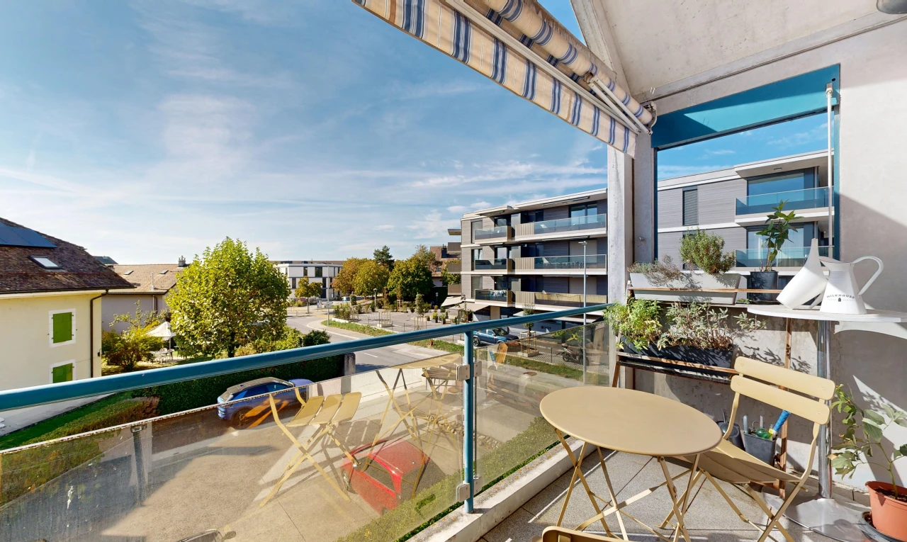 balcon avec balcon, from property, day time, view focus, et apartment complex view