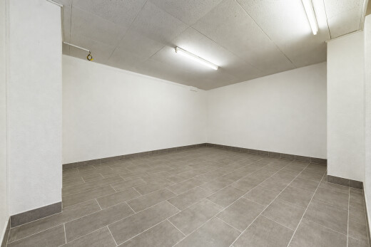 leerer raum mit gipskartonwand, inside property, drywall, sockelleisten, und baseboards wall