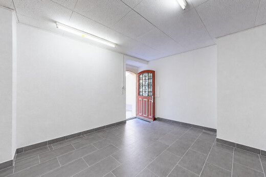 leerer raum mit gipskartonwand, drywall, sockelleisten, baseboards wall, und inside property