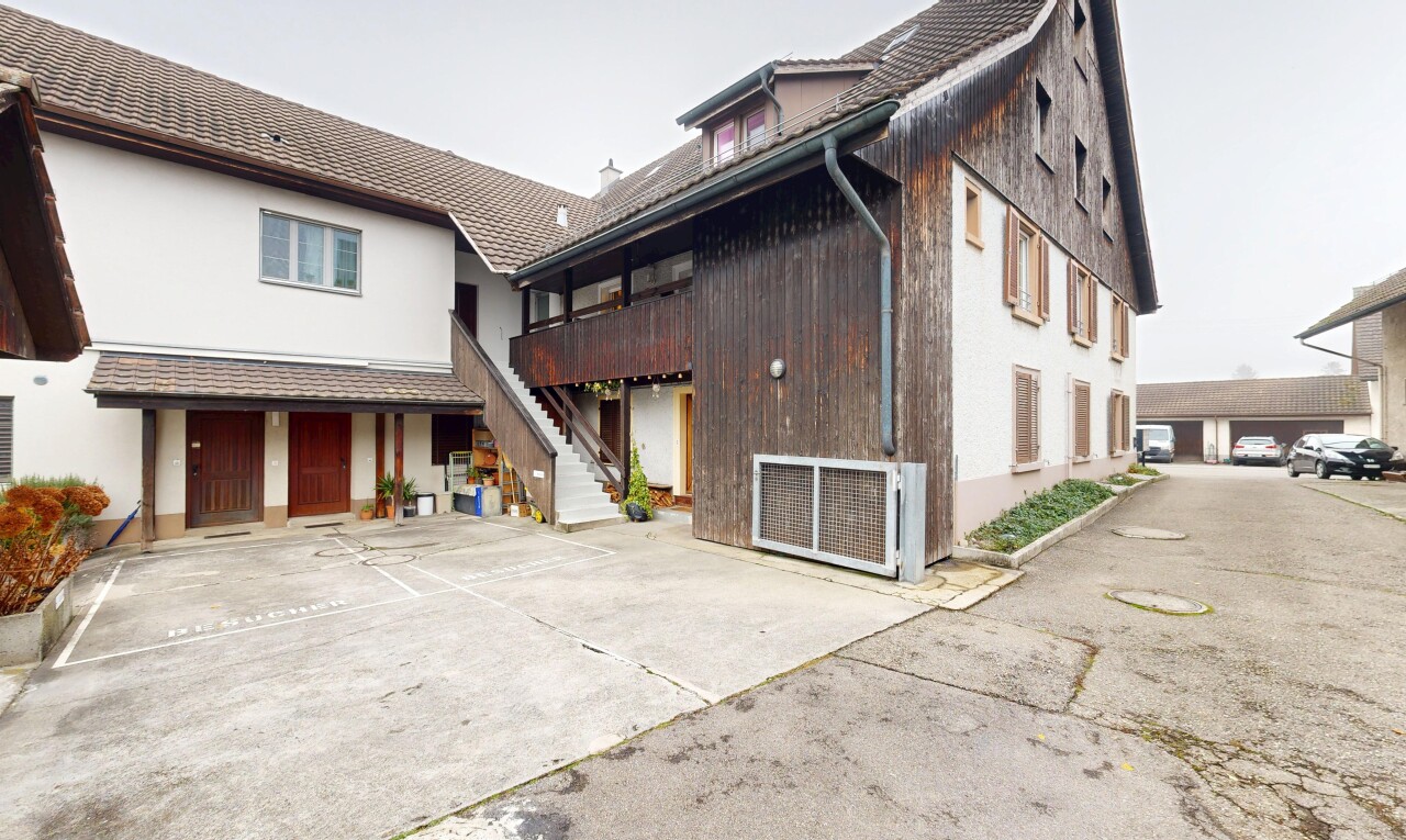 außenansicht mit overcast, holzverkleidung, vertikale verkleidung, treppen, und property visible