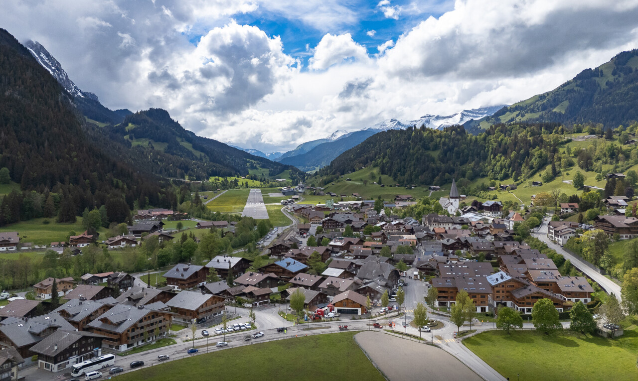 blick auf die berge mit mountain view, blick auf die berge, day time, residential view, und wohngebietblick