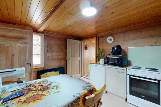 esszimmer mit natürliches licht, natural light, inside property, holzdecke, und wood ceiling