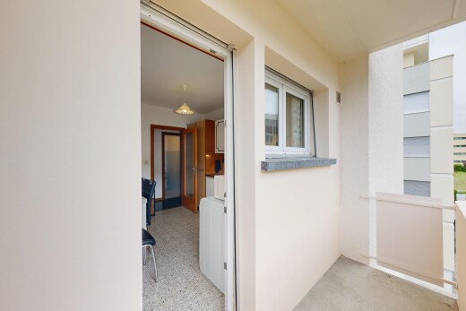 balcon avec balcon et inside property