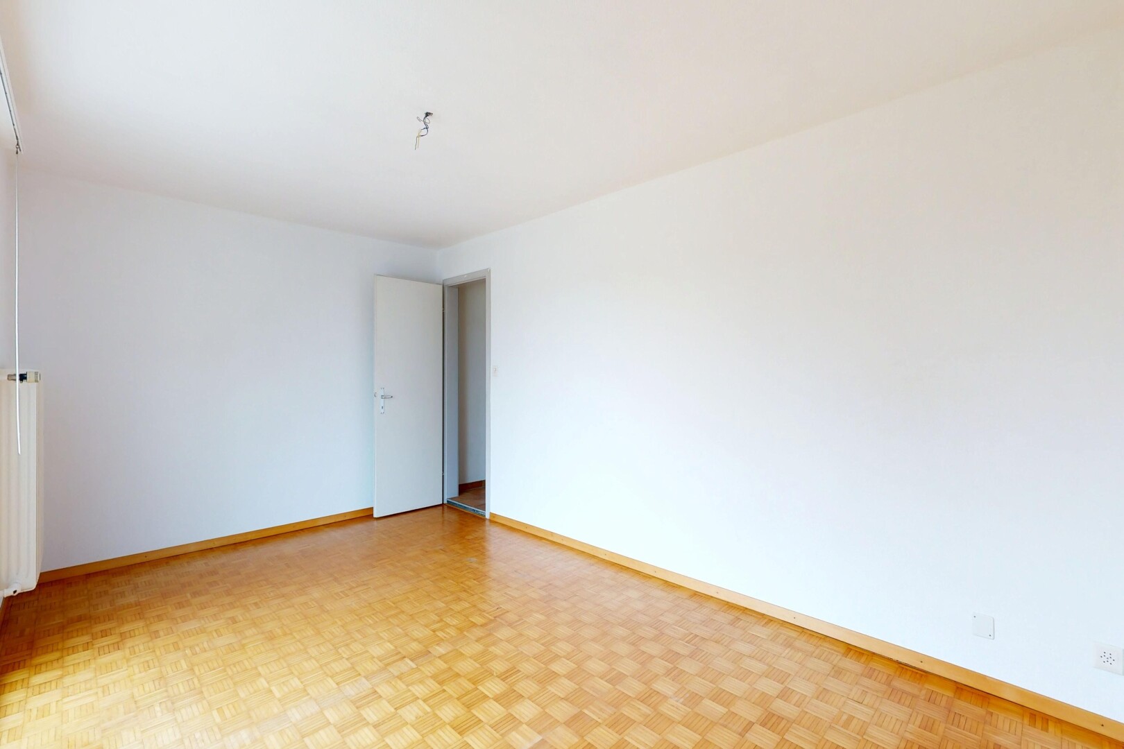 leerer raum mit drywall, gipskartonwand, inside property, baseboards wall, und sockelleisten