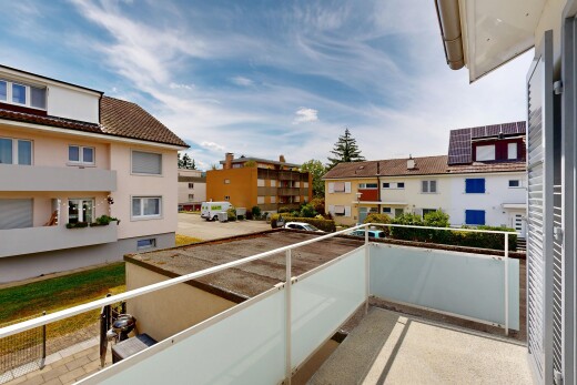 balkon mit balkon, day time, und from property