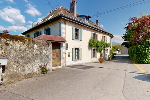 außenansicht mit schornstein, property visible, day time, stuckverkleidung, und power lines view