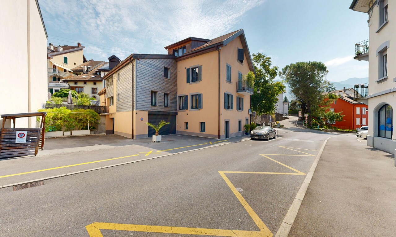 extérieur du bâtiment avec day time, apartment complex view, et vue sur le complexe d'appartements