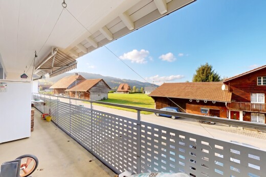balcon avec day time, from property, et balcon