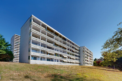 außenansicht mit apartment complex view, blick auf wohnanlage, und day time