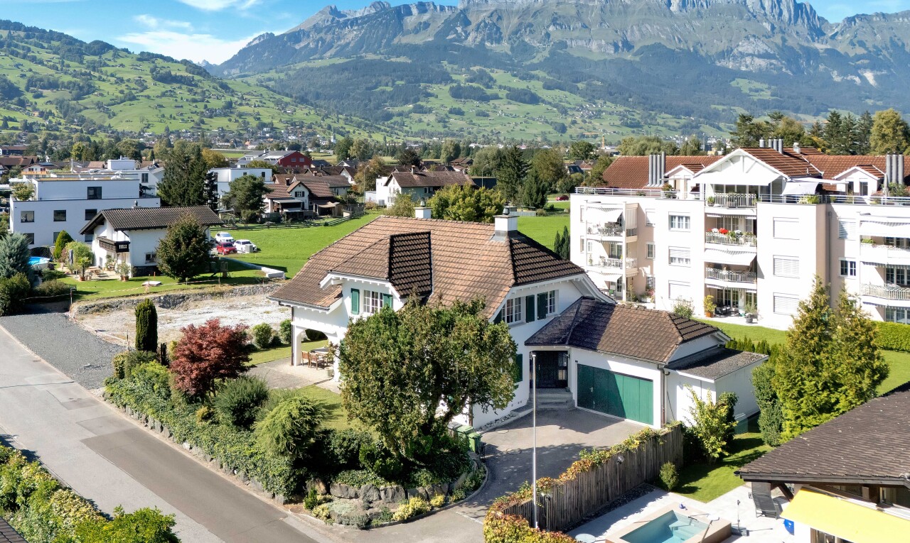 blick auf die berge mit wohngebietblick, residential view, day time, blick auf die berge, und mountain view