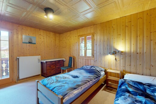 chambre avec natural light, lumière naturelle, radiateur, inside property, et carpet