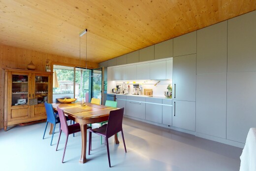 esszimmer mit inside property, finished concrete floor, natural light, natürliches licht, und concrete floor