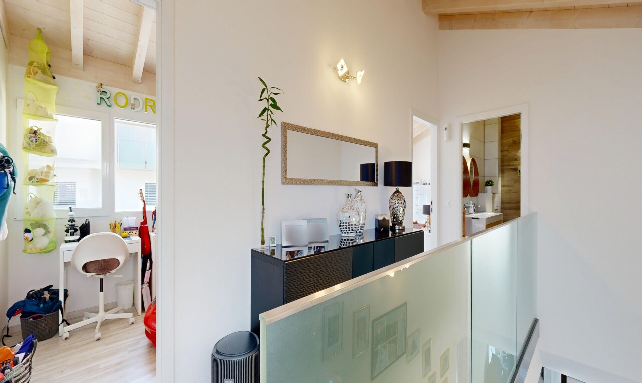 küche mit balkendecke, beamed ceiling, gipskartonwand, drywall, und inside property