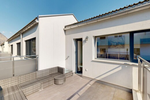 terrasse mit day time, wohnraum im freien, property visible, und terrasse
