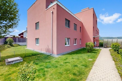 außenansicht mit rasen, zaun, from property, betonfundament, und terrasse