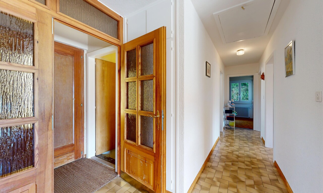 couloir avec inside property, lumière naturelle, natural light, cloison sèche, et drywall