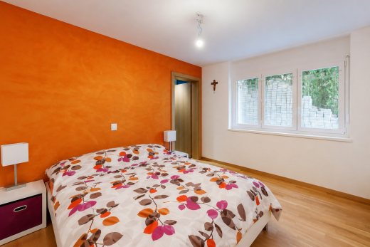chambre avec lumière naturelle, natural light, inside property, cloison sèche, et drywall
