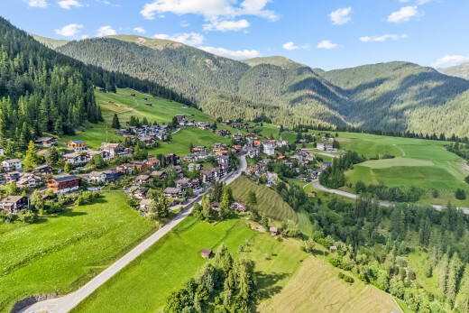 blick auf die berge mit mountain view, blick auf die berge, aerial view, und day time