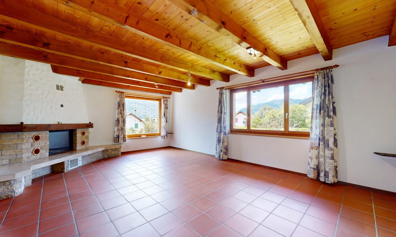 leerer raum mit balkendecke, beamed ceiling, holzdecke, wood ceiling, und high end ceiling