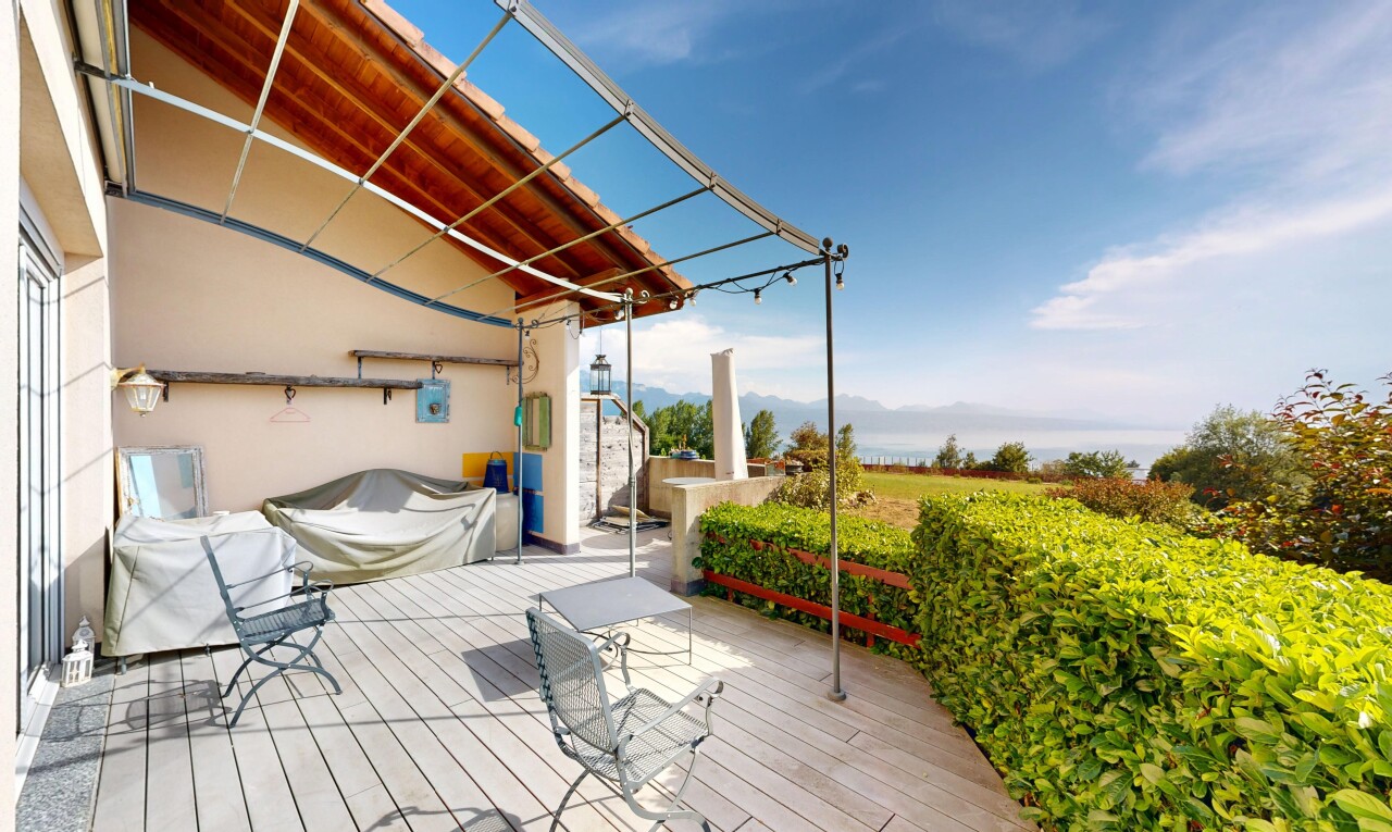 terrasse avec terrasse, from property, et day time