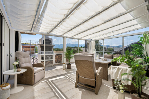 terrasse mit mountain view, blick auf die berge, wintergarten, day time, und view focus
