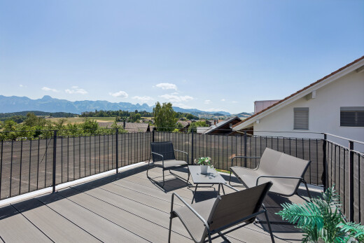 terrasse mit deck, from property, mountain view, blick auf die berge, und day time