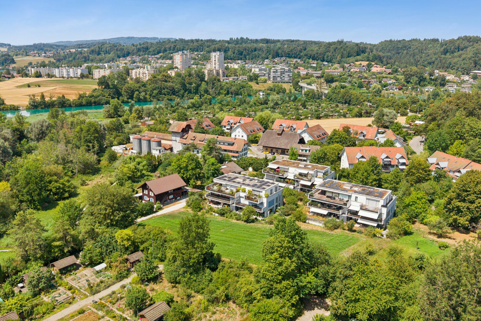 blick auf die berge mit day time, woods view, und waldblick