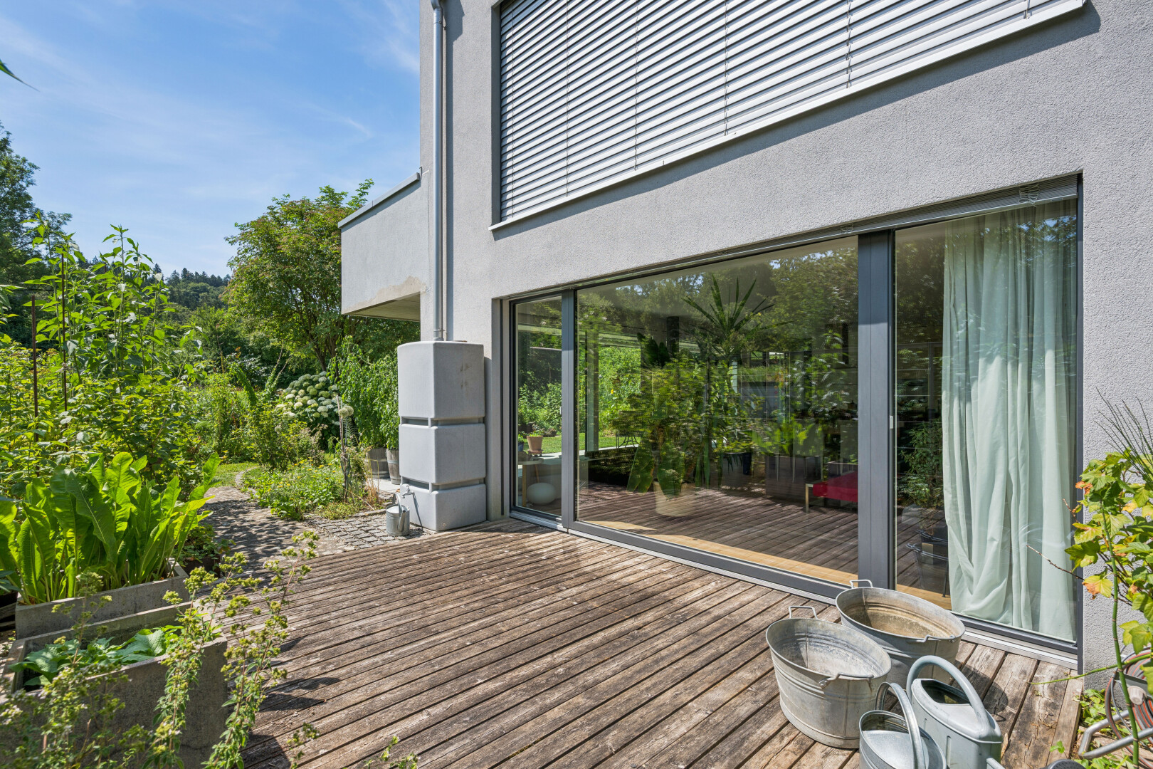 terrasse mit deck, from property, und day time