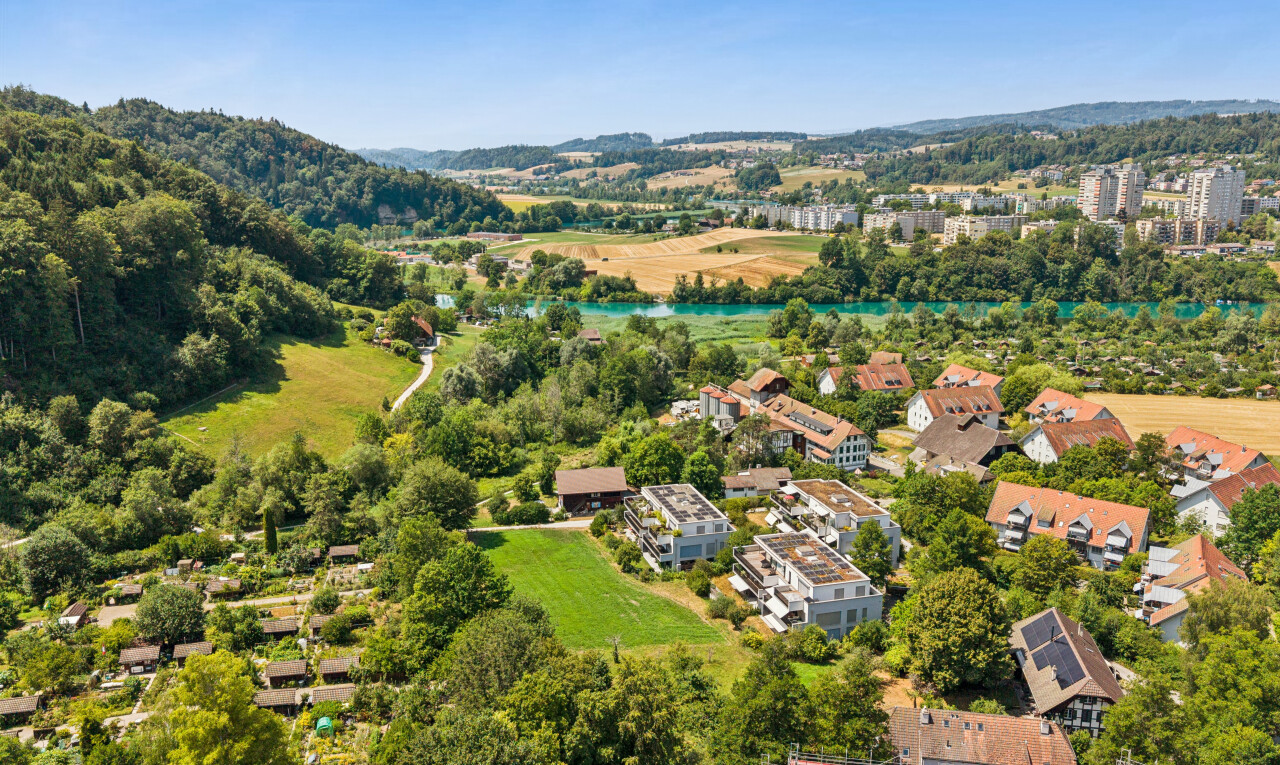 blick auf die berge mit day time, water view, seesicht, und aerial view