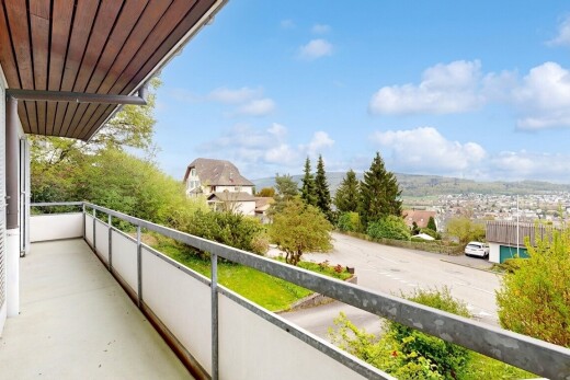 balkon mit from property, balkon, und day time