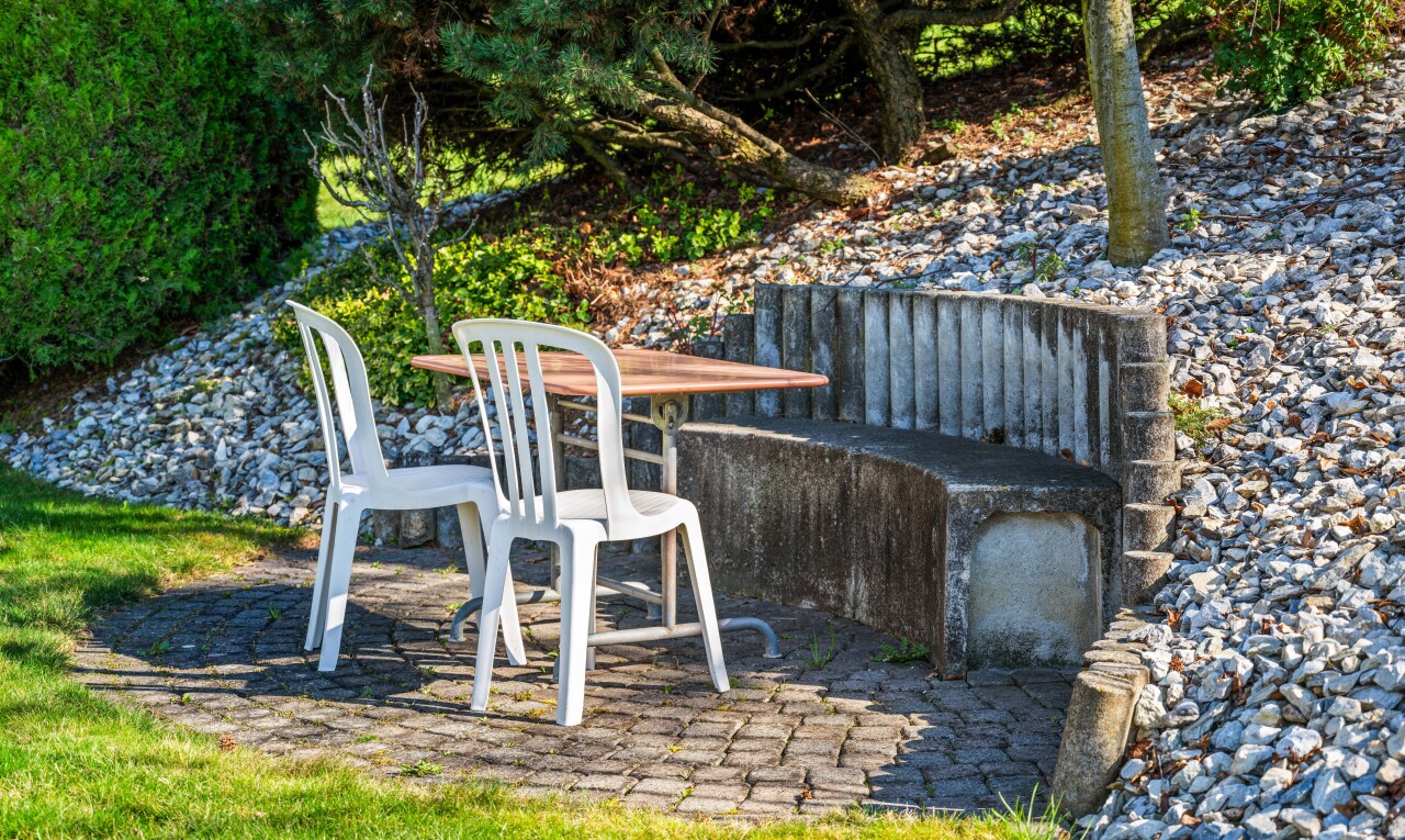 garden featuring a patio area