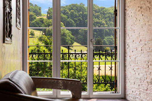 balcon avec inside property et day time