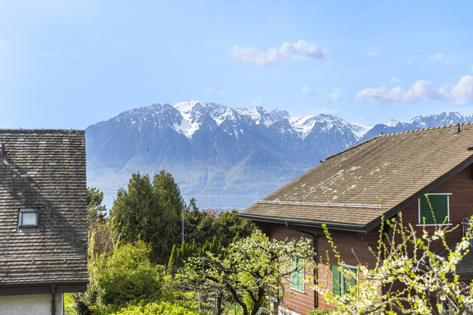 vue sur la montagne avec mountain view, vue sur la montagne, et day time