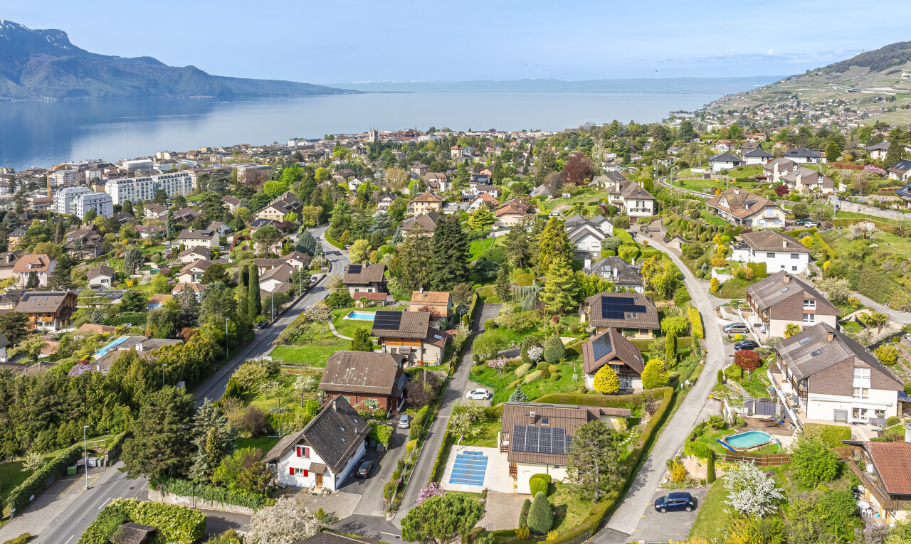 blick auf die berge mit aerial view, seesicht, water view, day time, und blick auf die berge