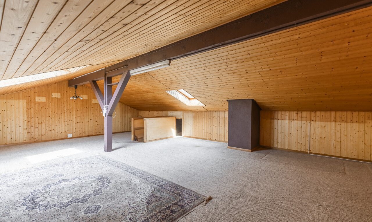 parking avec inside property