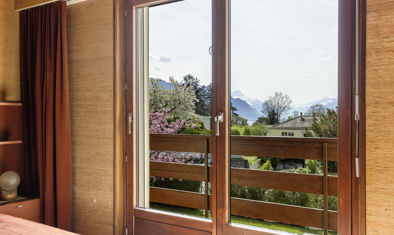balkon mit blick auf die berge, mountain view, balkon, und inside property
