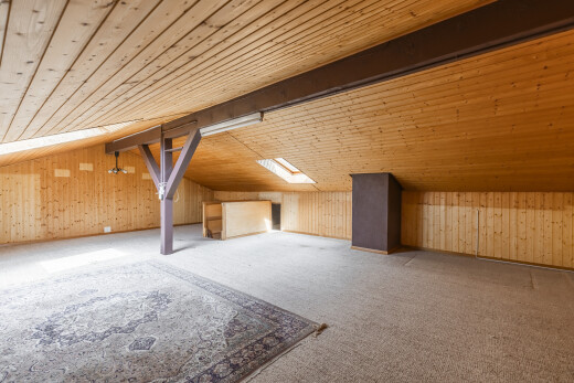 parking avec inside property