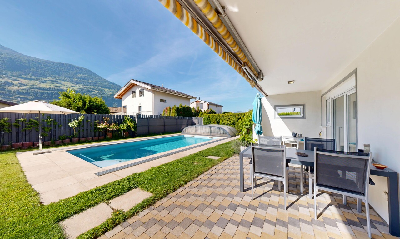 piscine avec terrasse, day time, from property, piscine, et clôture