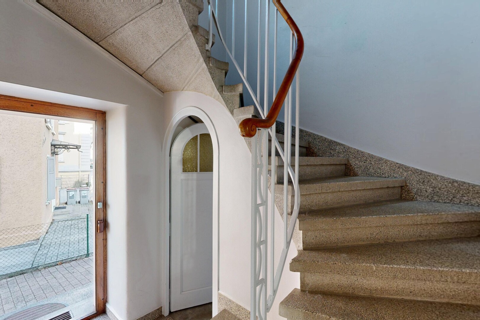 escaliers avec drywall, cloison sèche, escaliers, carpet, et moquette