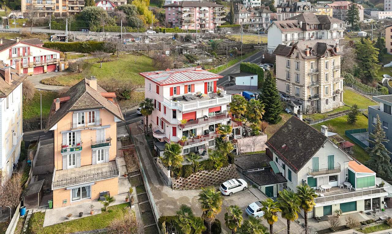 façade avec bardage en stuc