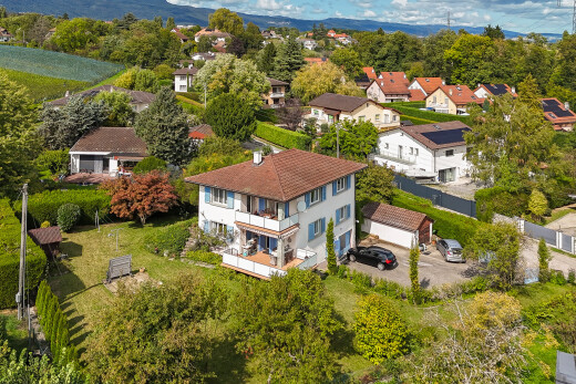 außenansicht mit balkon, terrasse, day time, residential view, und wohngebietblick