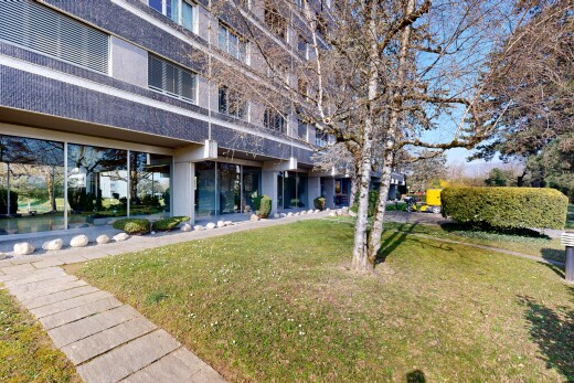 außenansicht mit from community, blick auf wohnanlage, und apartment complex view