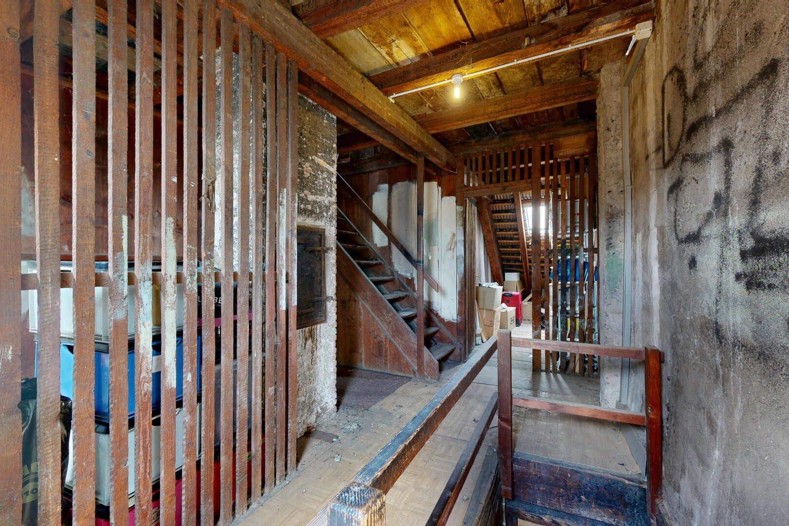 treppe mit inside property und unfinished floor