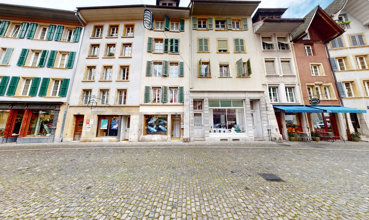 außenansicht mit from community, day time, apartment complex view, und blick auf wohnanlage