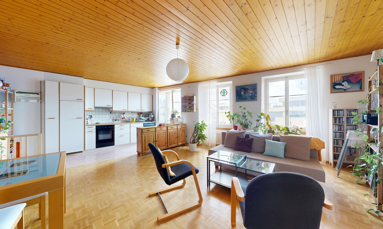 wohnzimmer mit parquet floor, inside property, holzfußboden, wood finish floor, und natürliches licht