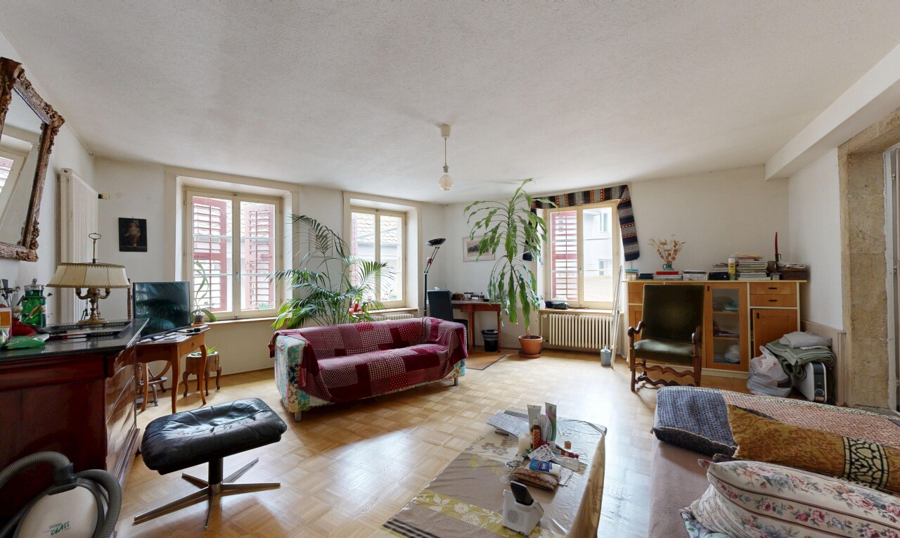 wohnzimmer mit gipskartonwand, drywall, parquet floor, inside property, und holzfußboden