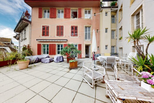 terrasse mit day time, essbereich im freien, terrasse, und property visible